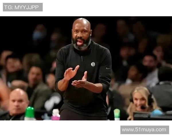 帕金斯狠批西蒙斯境遇凄惨称其像草丛死鸟连经纪人都离他而去