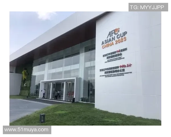 西安国际足球中心召开草坪养护研讨会 聚焦草种优化与养护技术提升